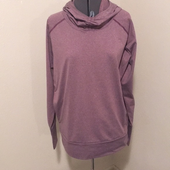 Columbia Sweaters - Columbia Omni-wick hooded Pullover!